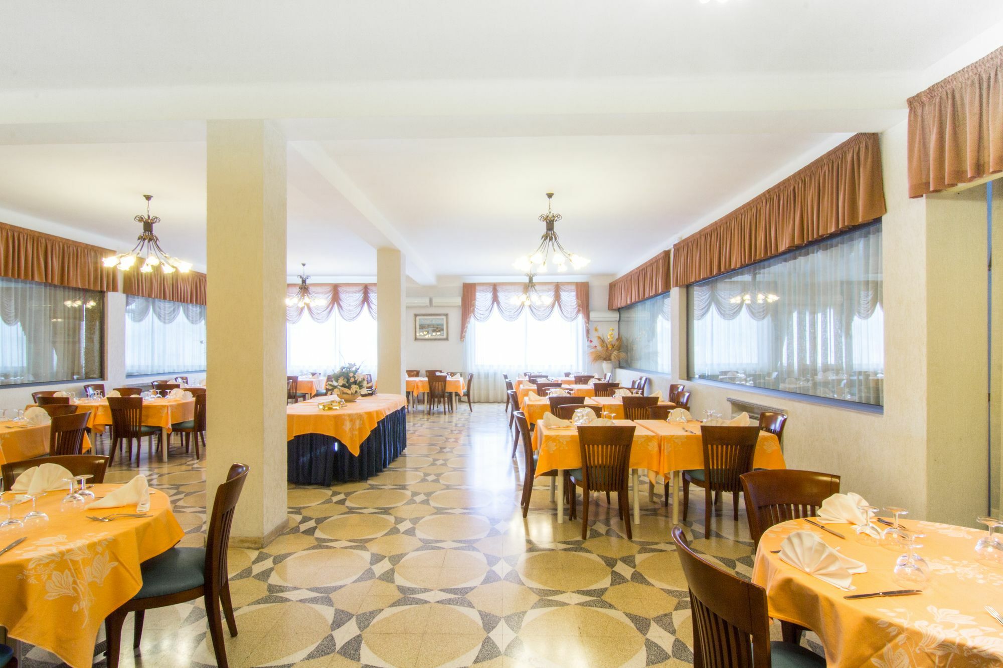 Racar Hotel Frigole Exterior foto