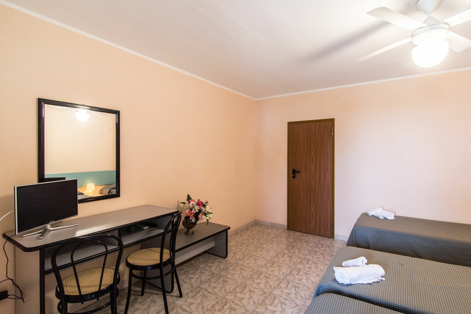 Racar Hotel Frigole Exterior foto